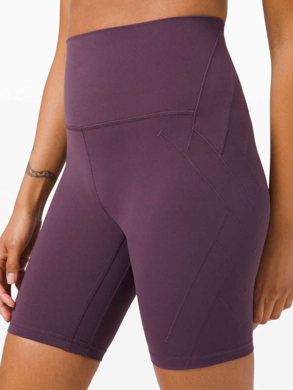 NWT Lululemon Nulu Fold High-Rise Yoga Short 8" in Grape Thistle Size 6